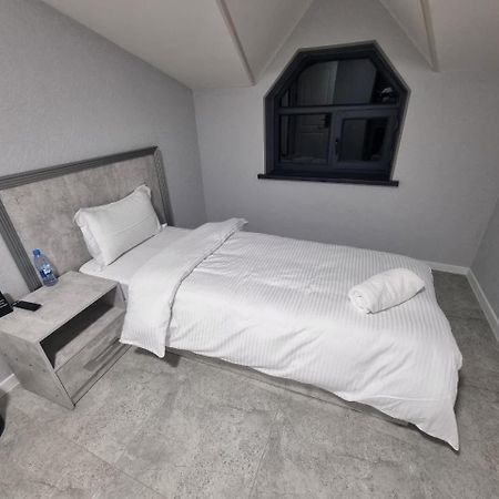 Revel Hotel Ташкент Экстерьер фото